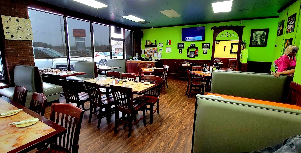 Ari's Little Italy Italian Restaurant